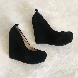 Black Aldo Wedges